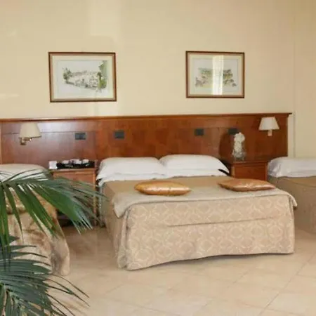 Beethoven Otel 3*